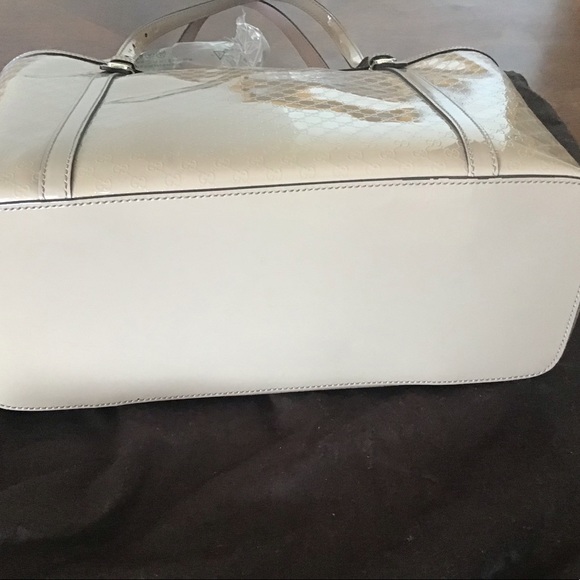 A large Gucci bag excellent condition - Picture 2 of 5